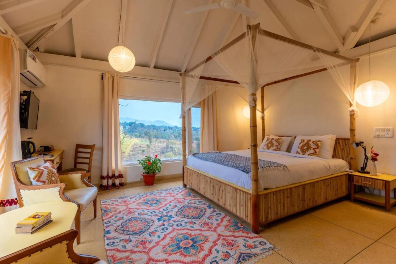 Hotel Seclude Pālampur Extérieur photo